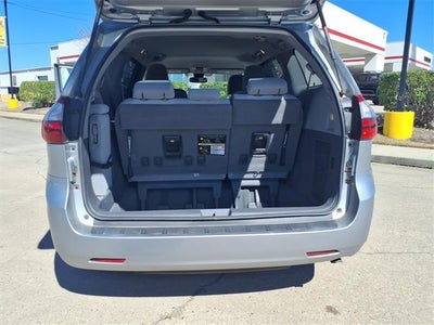 2020 Toyota Sienna LE 8 Passenger