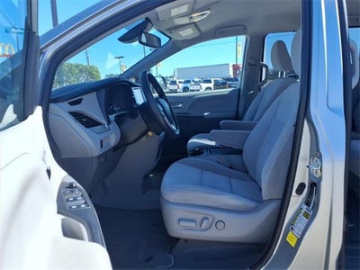 2020 Toyota Sienna LE 8 Passenger