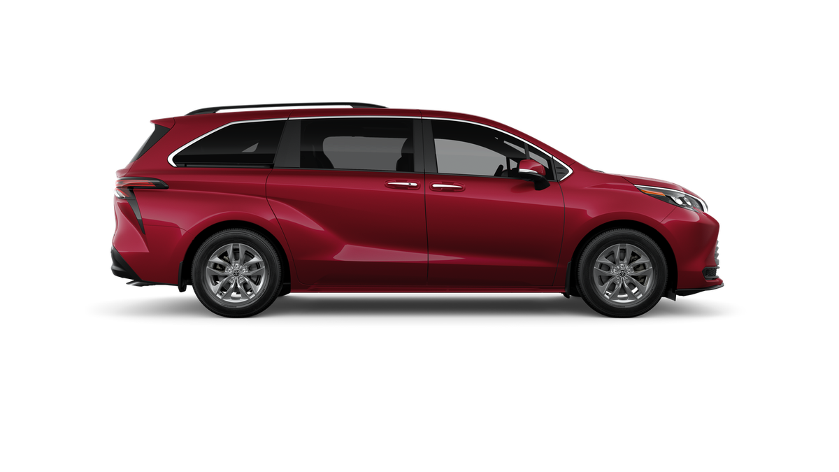 2026 Toyota Sienna XLE 8 Passenger