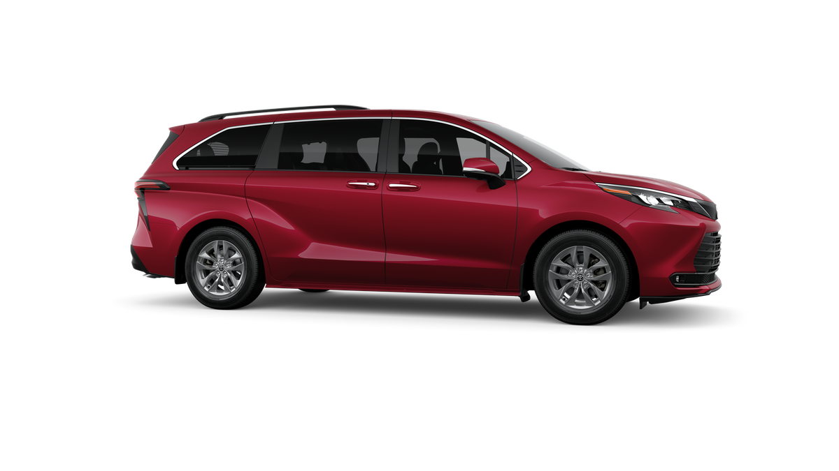 2026 Toyota Sienna XLE 8 Passenger