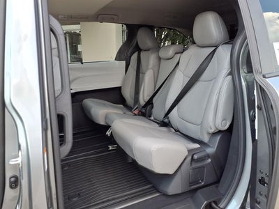 2026 Toyota Sienna XLE 8 Passenger