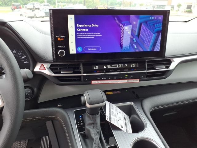 2026 Toyota Sienna XLE 8 Passenger