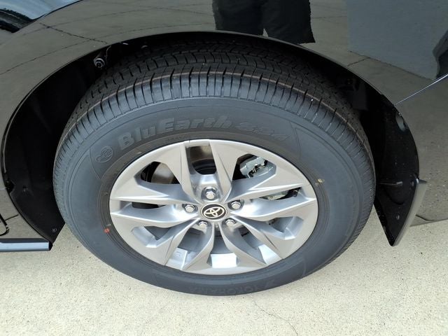 2026 Toyota Sienna XLE 8 Passenger