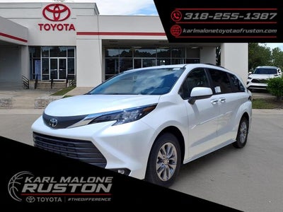 2026 Toyota Sienna XLE 8 Passenger