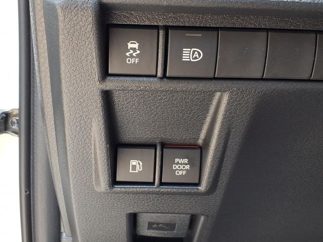 2026 Toyota Sienna XLE 8 Passenger