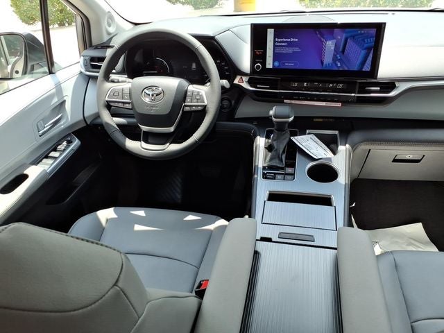 2026 Toyota Sienna XLE 8 Passenger