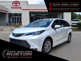 2026 Toyota Sienna XLE 8 Passenger
