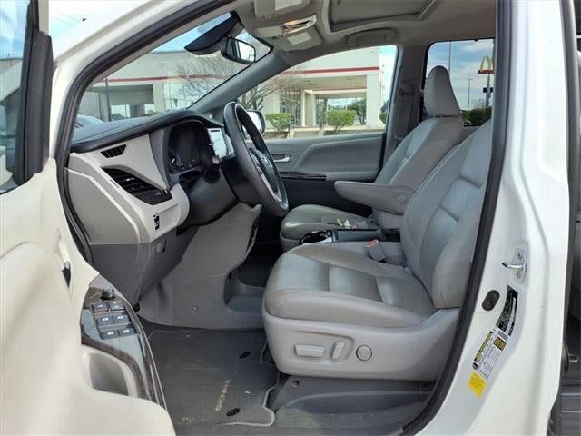 2020 Toyota Sienna Base