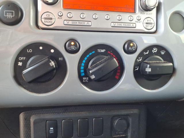 2014 Toyota FJ Cruiser Base