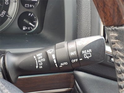 2016 Toyota Land Cruiser Base