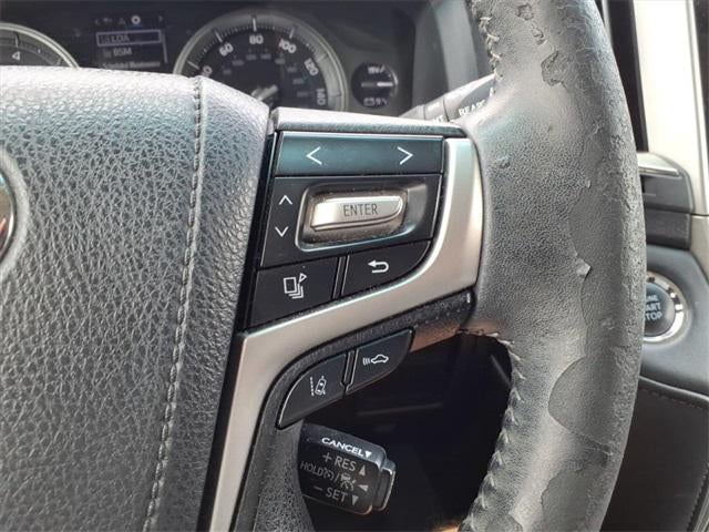 2016 Toyota Land Cruiser Base