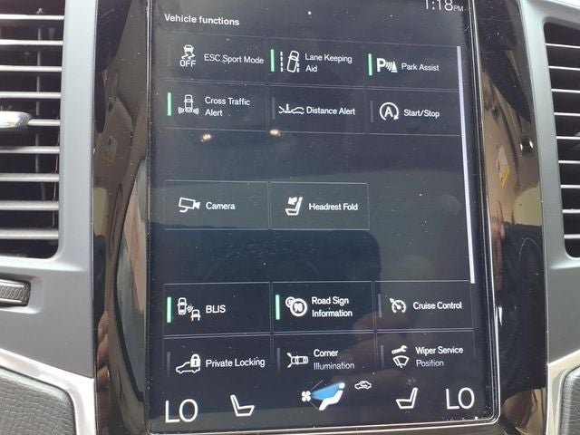 2019 Volvo XC90 T6 Momentum