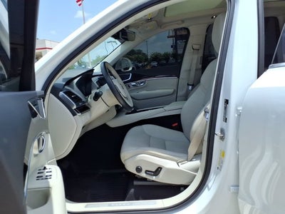 2019 Volvo XC90 T6 Momentum