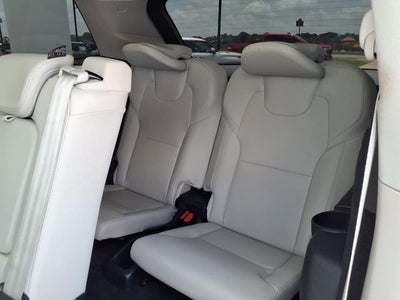 2019 Volvo XC90 T6 Momentum